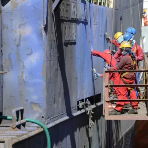 Phải đưa tàu vào sửa chữa, nâng cấp sau khi đã đưa vào hoạt động.