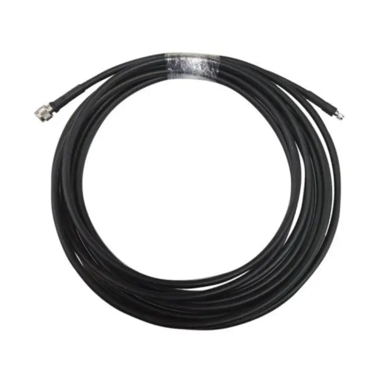 Jumper cable (cáp nhảy) đóng vai trò là cầu nối quan trọng giữa các thiết bị viễn thông.